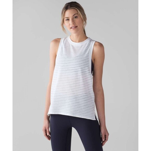 Lot of 2 LULULEMON Tops - Uncovered Muscle Tank & Love Crew T-Shirt, Size S - Picture 13 of 16